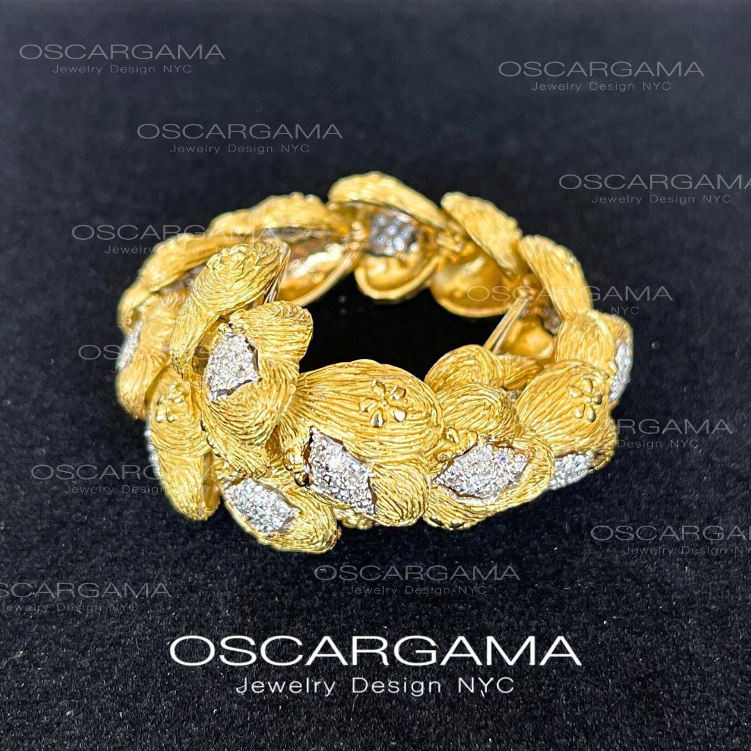 Original Vintage style mid-century bracelet in 18k gold and Platinum