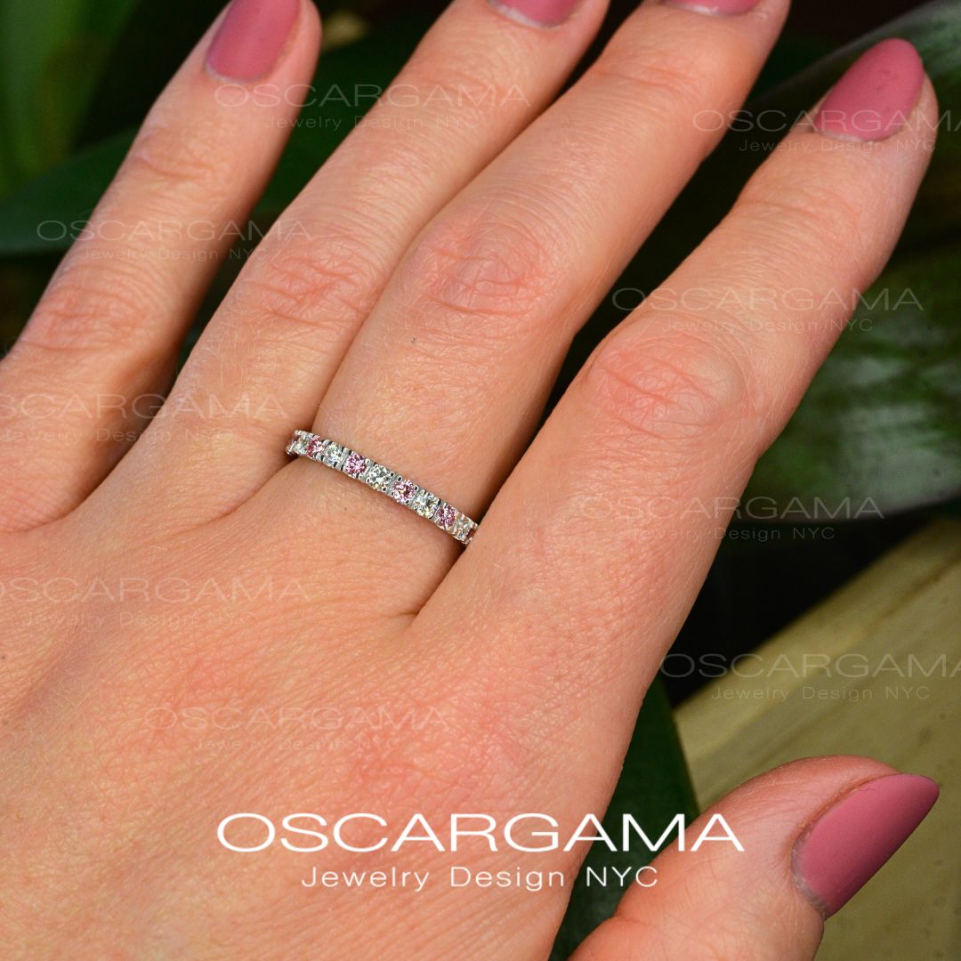 Wedding band with pink diamonds and white diamonds lab CVD in 14k gold