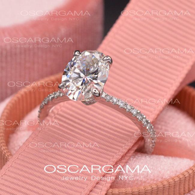 Classic Oval Solitaire 2ct to 3ct lab Grown Diamond engagement ring in gold.