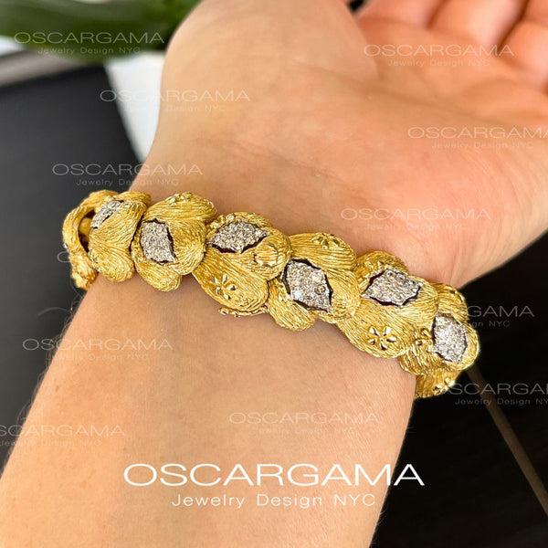 Original Vintage style mid-century bracelet in 18k gold and Platinum