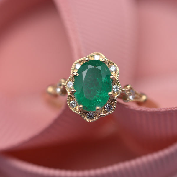 3 Carat Colombian Emerald & Round Diamond Halo 18K White Gold Ring – ASSAY