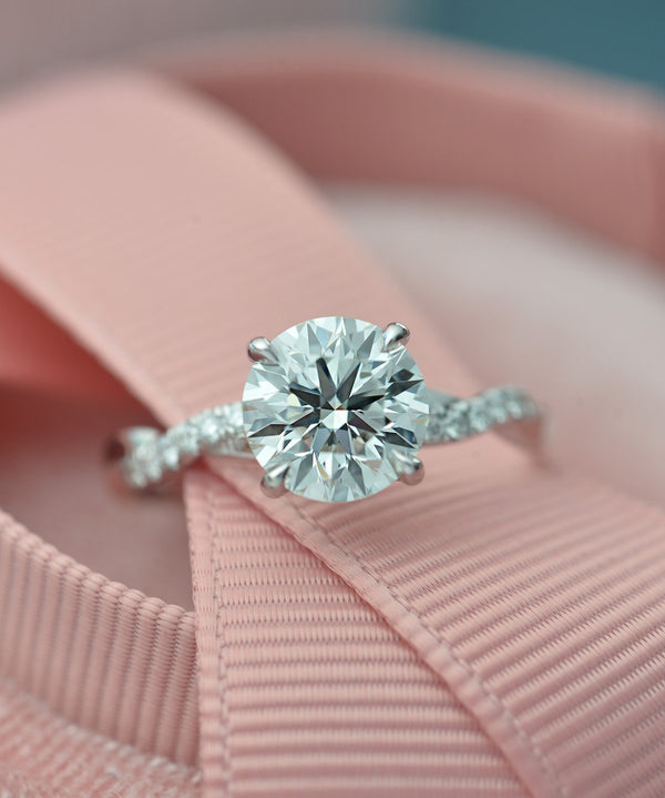 Twisted diamond wedding band | The Diamond Ring Company