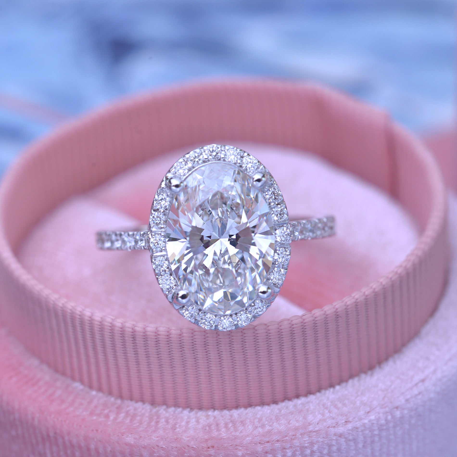 Oval Engagement Rings oval-engagement-rings
