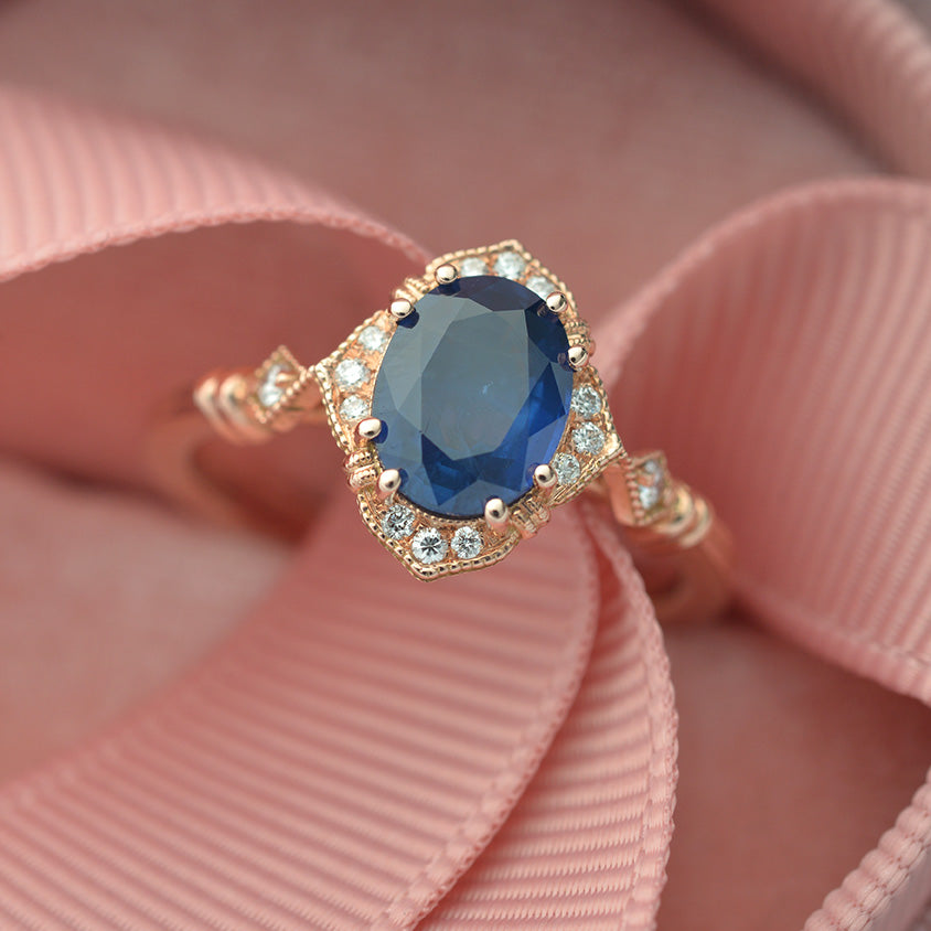 Blue Sapphire Vintage engagement Ring in Rose Gold